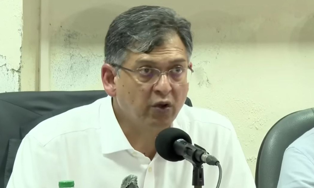 আমরা চাই শেখ হাসিনা বিচারের মুখোমুখি হন : স্বরাষ্ট্রমন্ত্রী