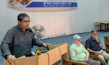 গ্রামীণ অর্থনীতি শক্তিশালী করতে মৌচাষ ভূমিকা রাখতে পারে
