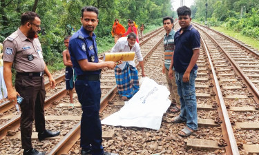 টাঙ্গাইলে ট্রেনে কাটা পড়ে অজ্ঞাত যুবকের মৃত্যু
