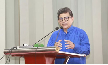 ট্যাগের রাজনীতি জনজীবন বিষাক্ত করে তুলছে : হোসেন জিল্লুর রহমান