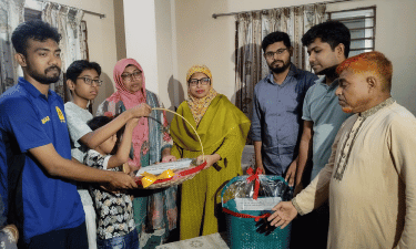 ফুটবল মাঠে শিশুদের উৎসাহ, ফেনীর শিক্ষিকার জন্য প্রধানমন্ত্রীর উপহার