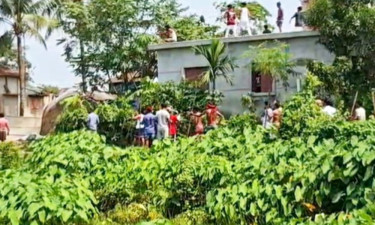 মসজিদের টাকায় ছুরি ক্রয়, সংঘর্ষে আহত ৬