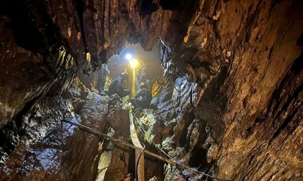 লাওসে গুহায় আটকা ৫ গ্রামবাসী যেভাবে উদ্ধার হলেন