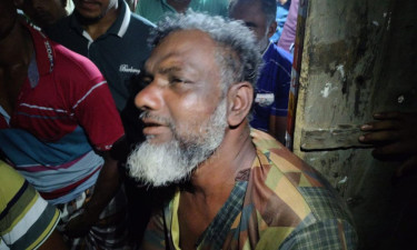 শ্যামনগরে বনদস্যুদের রসদ সরবরাহের অভিযোগে আটক ১