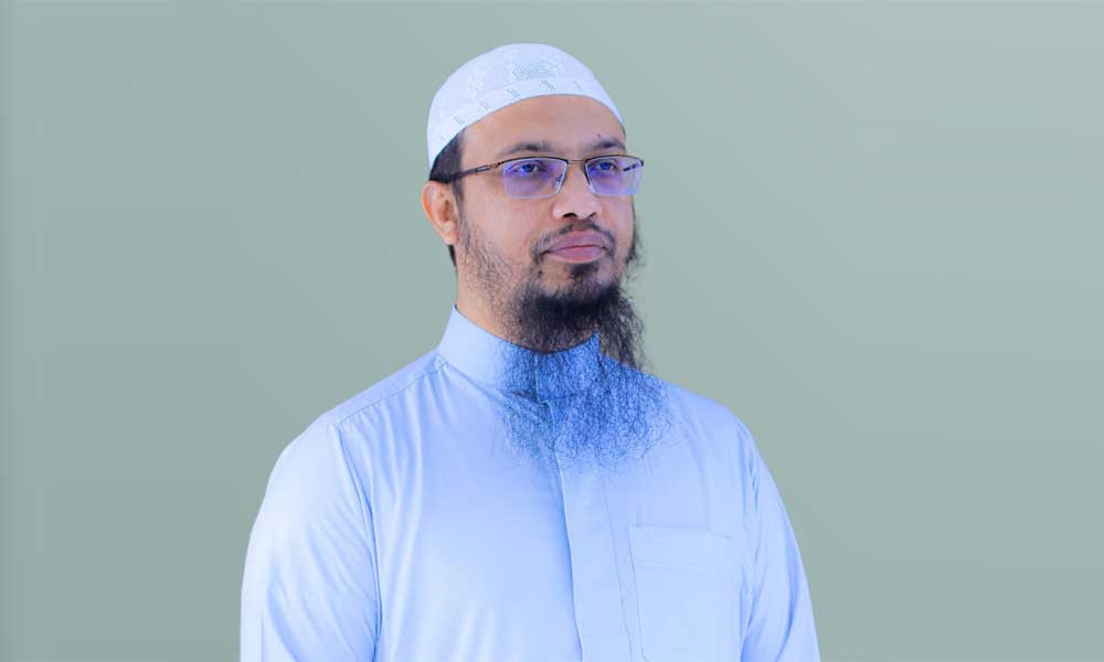 সন্তানকে শিক্ষিত বানানোর আগে মানুষ বানাই : আহমাদুল্লাহ