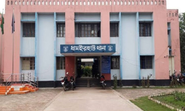 ধামইরহাটে ট্রাকচাপায় ছেলে নিহত, আহত বাবা