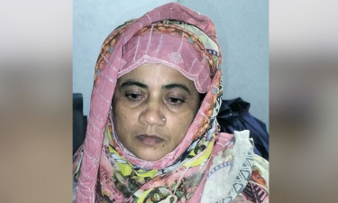 বগুড়ায় ইয়াবাসহ যুবলীগ নেতার স্ত্রী গ্রেপ্তার