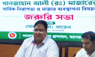 জরুরি সভায় সিদ্ধান্ত : মাজারের দিঘির কুমির যাচ্ছে সুন্দরবনে