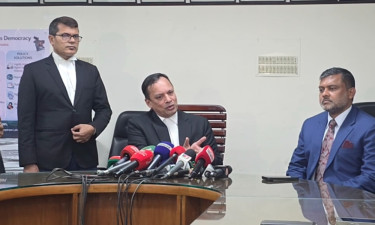 সাংবাদিক দম্পতি সাগর-রুনি হত্যা মামলা প্রসঙ্গে কথা বলছেন অ্যাটর্নি জেনারেল