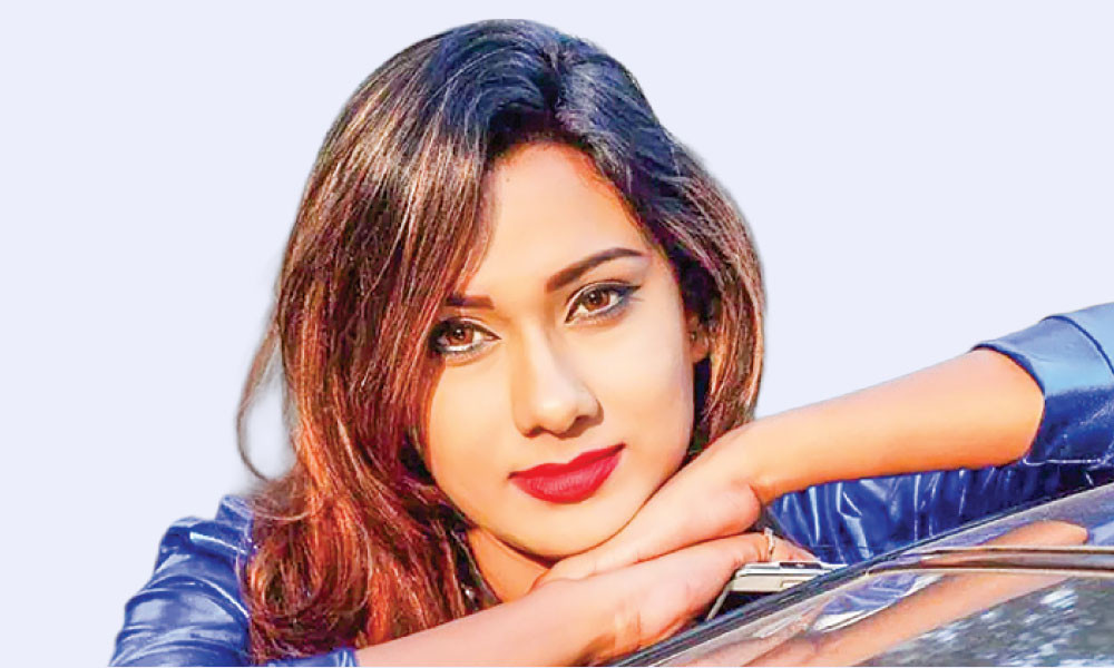 অসহায় লাগছে খুব