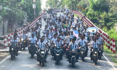টেকনাফে আর্জেন্টিনা সমর্থকদের মোটরসাইকেল শোভাযাত্রা