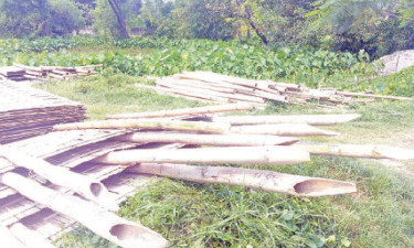 রাউজানে শতবর্ষী পুকুর ভরাট করে দখলচেষ্টা