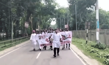 লালমনিরহাটে নিষিদ্ধঘোষিত ছাত্রলীগের ঝটিকা মিছিল
