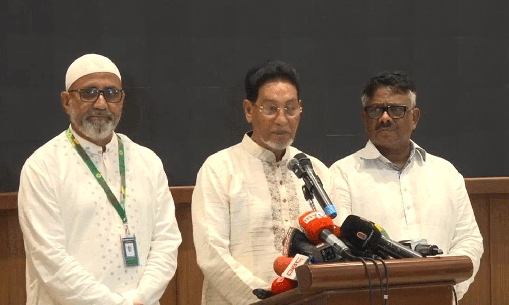 জনগণকে স্বাবলম্বী করতে স্বস্তিদায়ক বাজেট দিতে চায় সরকার : চিফ হুইপ
