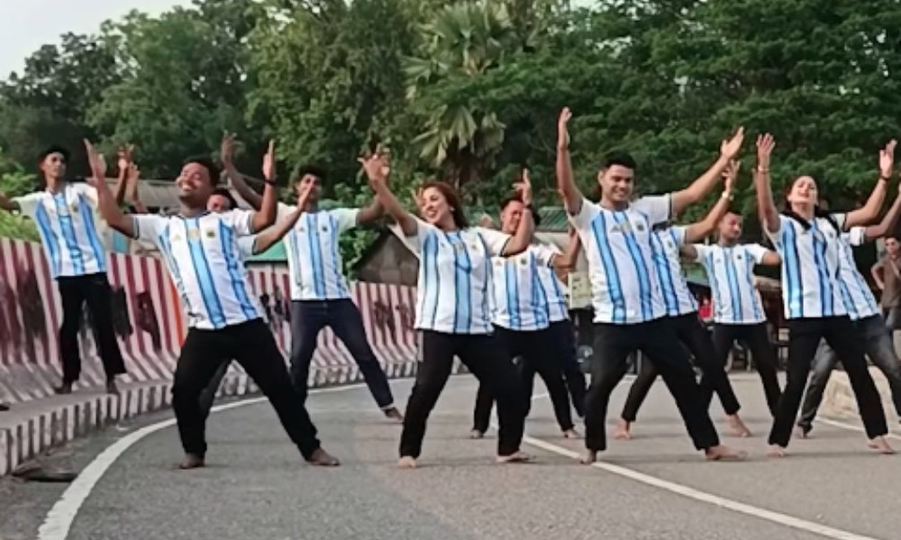জামালপুরে আর্জেন্টিনা সমর্থকদের গানের তালে তালে আনন্দ উল্লাস