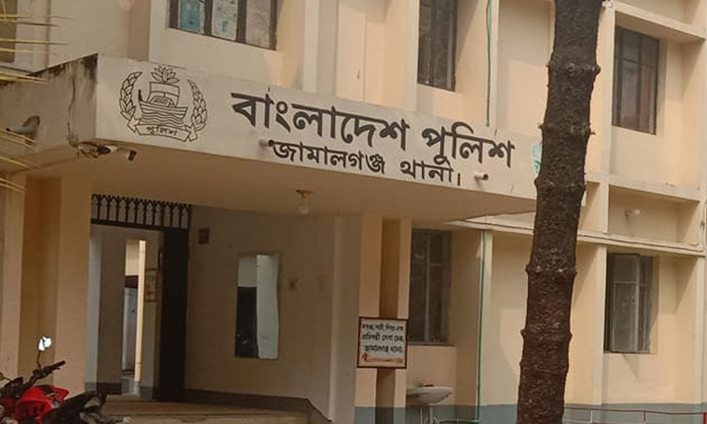 হাসপাতালে যাওয়ার পথে অটোরিকশা উল্টে প্রাণ গেল বৃদ্ধের