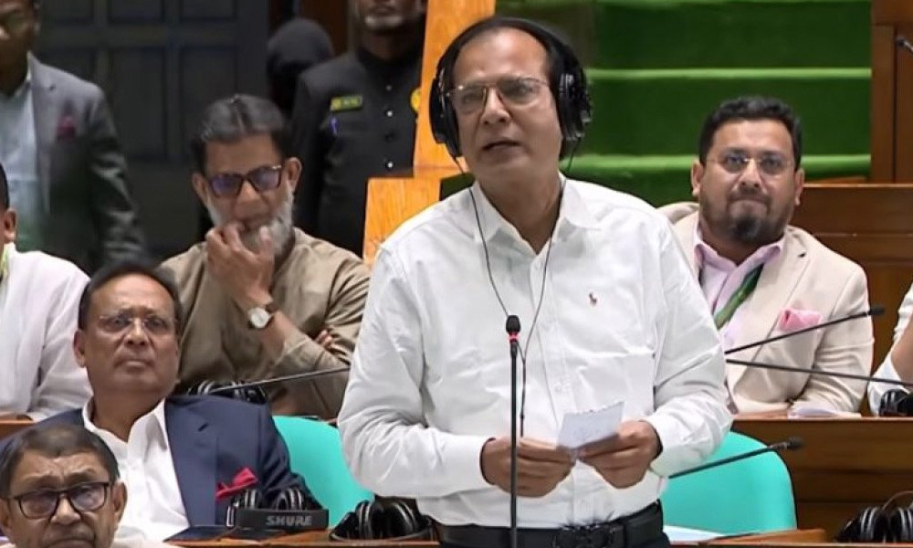 বজ্রপাত ও দুর্যোগ ঝুঁকি কমাতে আধুনিক প্রযুক্তির দিকে যাচ্ছে সরকার : দুলু
