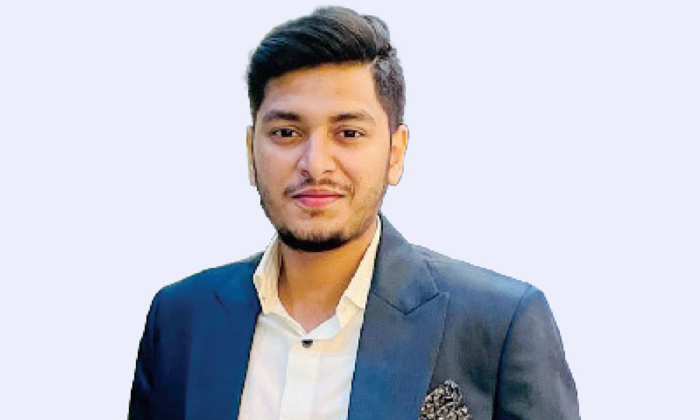 নির্বাচনের পরদিনই এক পরিচালকের পদত্যাগ