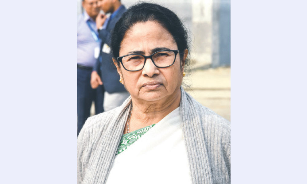 বিপুল পুলিশ নিয়ে মমতার বাড়িতে সিআইডির তল্লাশি