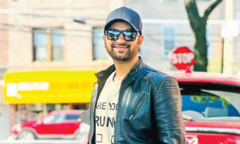‘অ্যানি’র ট্রেলারে চমক সাইমন সাদিক