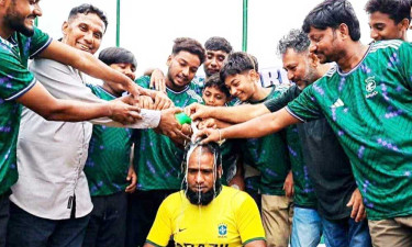 দুধ দিয়ে গোসল করে ব্রাজিল ছাড়লেন মিন্টু মিয়া