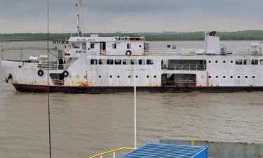 সীতাকুণ্ড-সন্দ্বীপ নৌ রুটে জাহাজ চলাচল বন্ধ