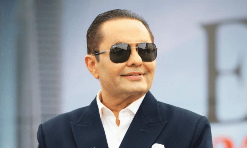 সমুচা কিনতে না পারা সেই বস্তির ছেলেটি এখন ২০ হাজার কোটির মালিক