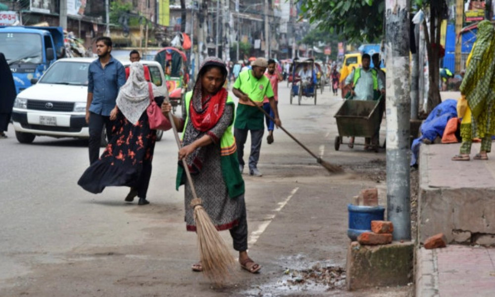 দিন-রাত দুই শিফটে কাজ করবেন পরিচ্ছন্নতাকর্মীরা : ডিএনসিসি প্রশাসক