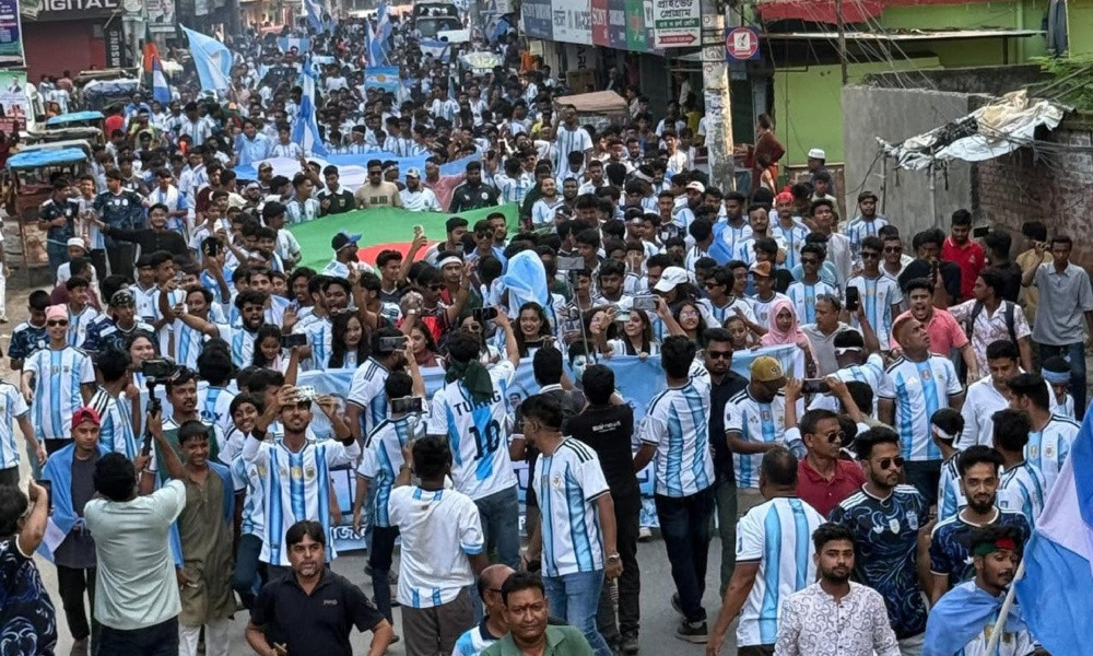 দিনাজপুরে আর্জেন্টিনা সমর্থকদের আনন্দ শোভাযাত্রা