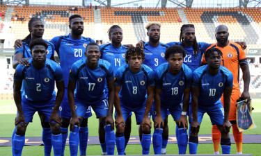 বিশ্বকাপের আগে জার্সি বদলাতে বাধ্য হলো ব্রাজিলের প্রতিপক্ষ