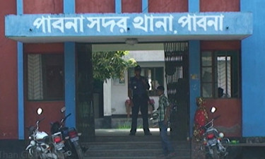 পাবনায় অভিযানে নিষিদ্ধ ছাত্রলীগ নেতাসহ ১৯ জন গ্রেপ্তার