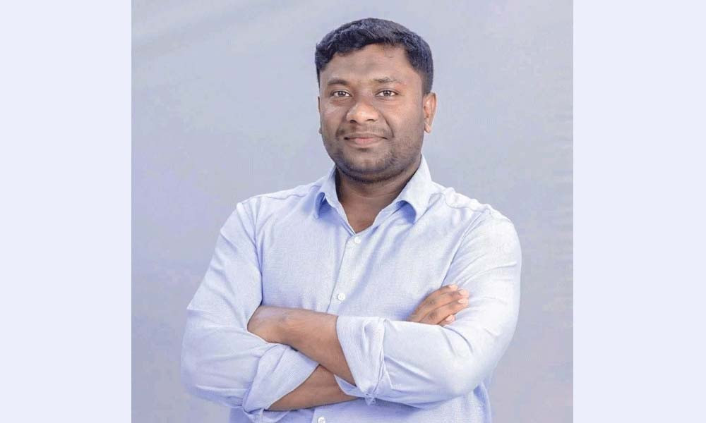 প্রেমের সম্পর্ক প্রমাণিত হওয়ায় সেই কেন্দ্রীয় নেতাকে বহিষ্কার করল শিবির