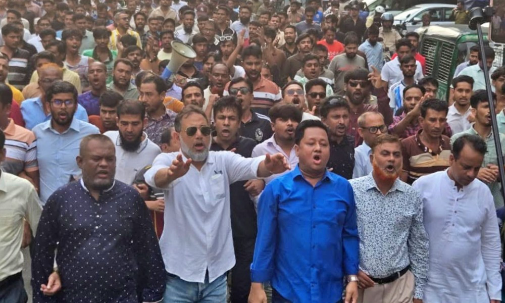 বাজেটকে স্বাগত জানিয়ে স্বেচ্ছাসেবক দলের আনন্দ মিছিল