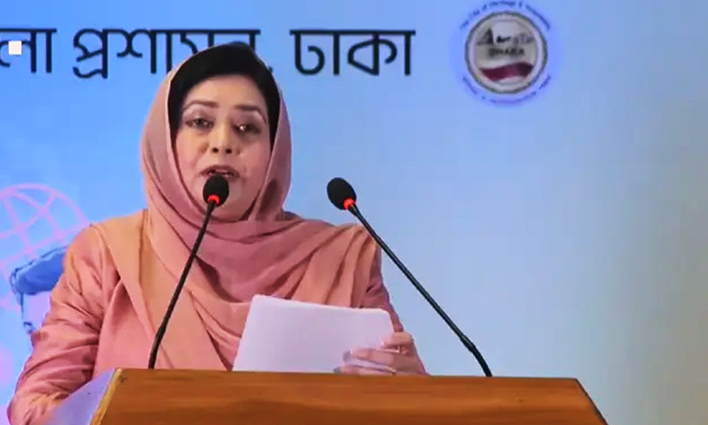 শিক্ষার্থীদের তৈরি কৃত্রিম রোবোটিক হাত দেখে মুগ্ধ জোবাইদা রহমান