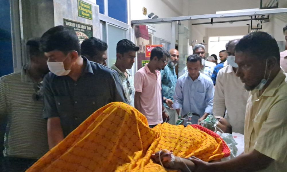 হঠাৎ অসুস্থ মাগুরার ডিসি, বিশেষ হেলিকপ্টারে রাজধানীতে স্থানান্তর
