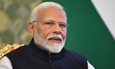 হরমুজে জাহাজ চলাচলের স্বাধীনতা চেয়ে শান্তি চুক্তিকে স্বাগত জানালেন মোদি