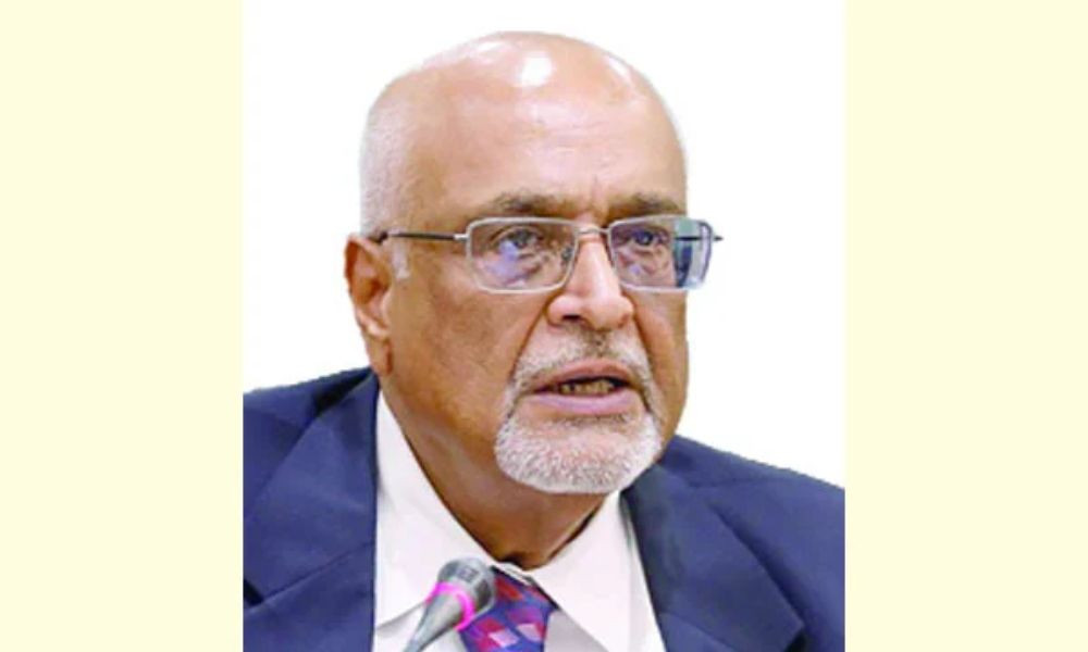 ত্রিমুখী চাপে মধ্যবিত্তরা