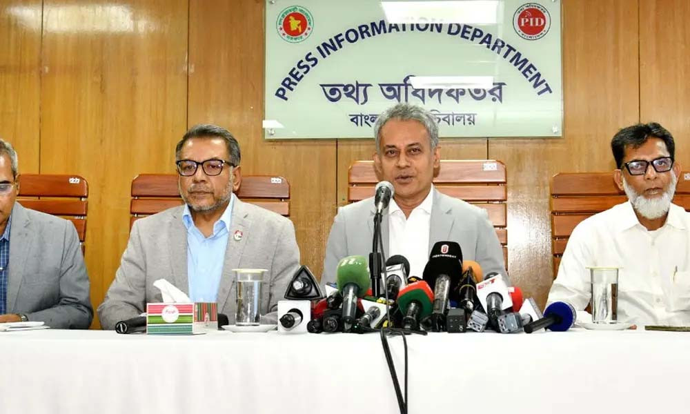 পদ্মা রেলসেতুর পিলারের গোড়া থেকে অতিরিক্ত মাটি সরানো হয়েছে : মন্ত্রী