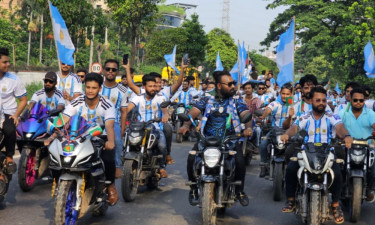সোনারগাঁয়ে আর্জেন্টিনা সমর্থকদের বর্ণাঢ্য মোটরসাইকেল শোভাযাত্রা