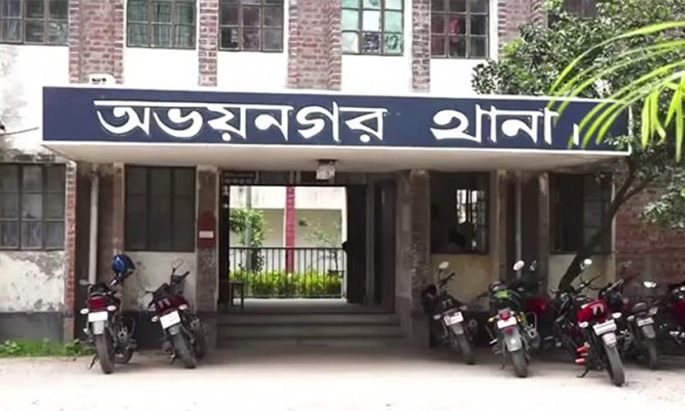 অভয়নগরে একাধিক মামলার আসামিকে কুপিয়ে হত্যা