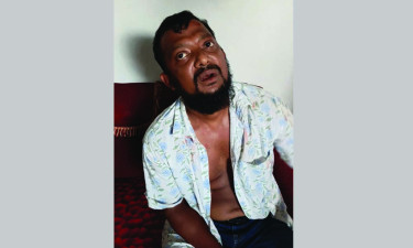 আশুলিয়ায় শিশু ধর্ষণ, অভিযুক্তকে গণধোলাই দিয়ে পুলিশে সোপর্দ