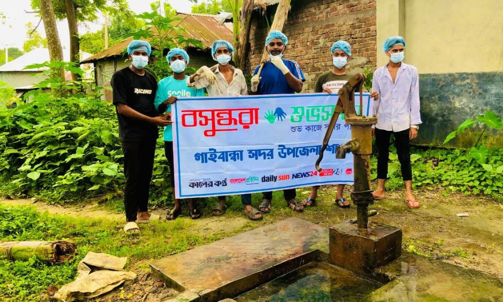 গাইবান্ধার রামচন্দ্রপুর বাজারে পরিষ্কার-পরিচ্ছন্নতা অভিযান পরিচালনা