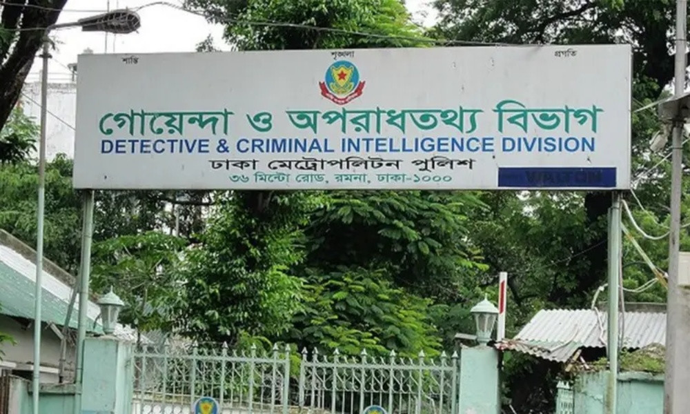 আড়াইহাজারে আসামিপক্ষের হামলায় ডিবির ৩ সদস্য আহত