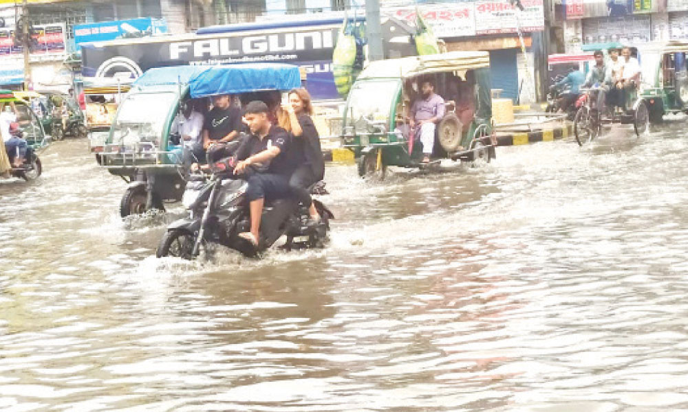ভারি বর্ষণে ফের জলমগ্ন খুলনা