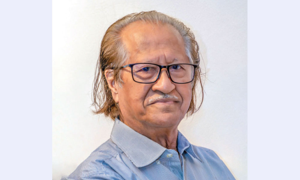 নিবিড় পর্যবেক্ষণে মুস্তাফা মনোয়ার