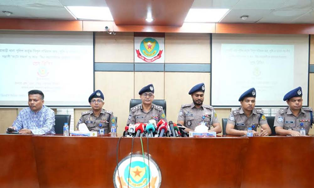 শীর্ষ সন্ত্রাসী অটো সজল ৩ সহযোগীসহ গ্রেপ্তার