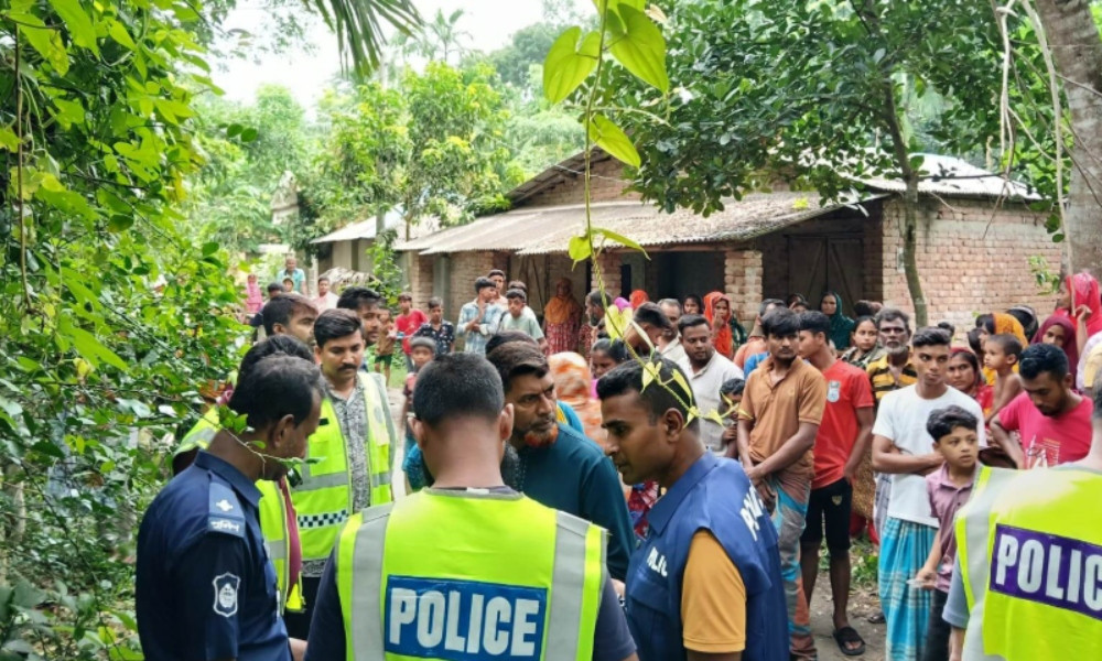 চোরাই মোটরসাইকেল উদ্ধারের পর পুলিশের ওপর হামলা করে ছিনিয়ে নিল মালিকপক্ষ