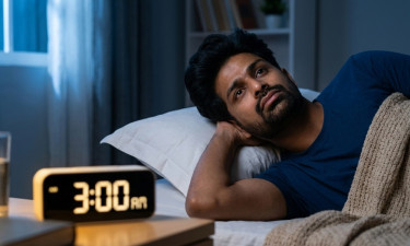 রাত গভীর হলেই কেন ভিড় করে নানা চিন্তা?