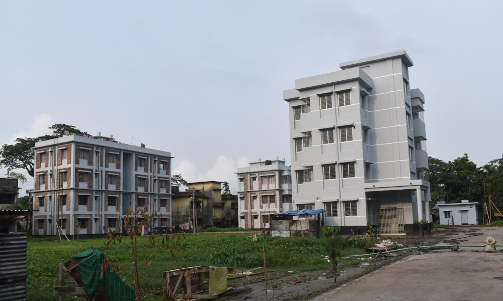 দায়িত্ব অবহেলায় মোহনগঞ্জ স্বাস্থ্য কমপ্লেক্সের তিন চিকিৎসককে শোকজ