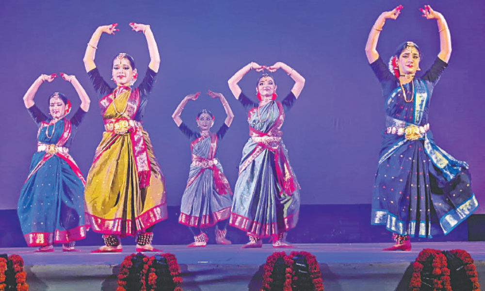 শিশু একাডেমিতে মনোজ্ঞ ভরতনাট্যম সন্ধ্যা